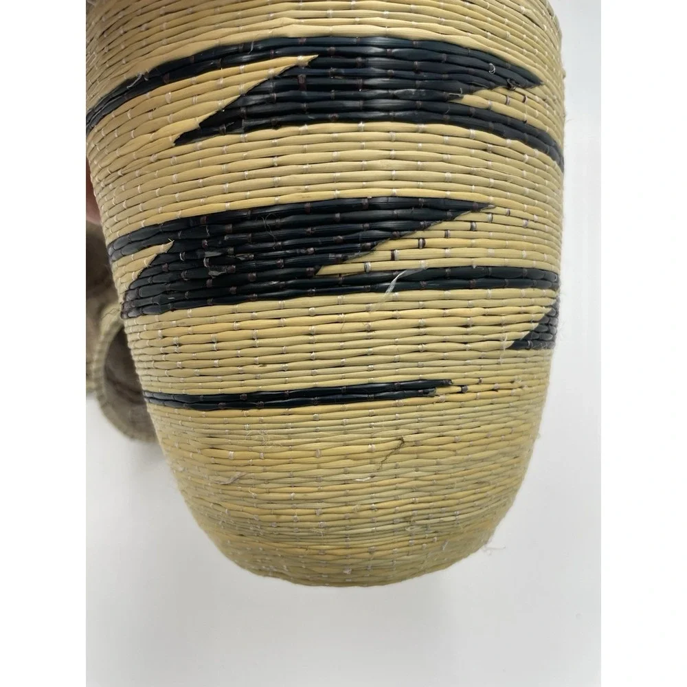 Set of 4 Tutsi Rwanda African Art Nesting Baskets Beige and‎ Black  6